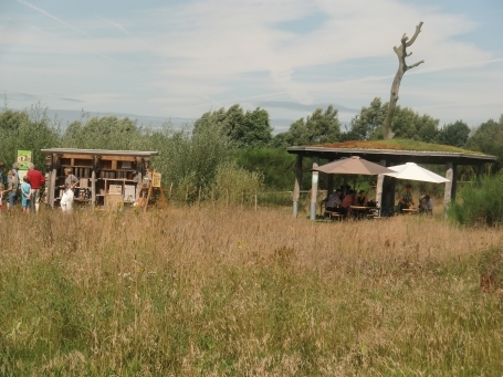 Wesel-Bislich : Auf dem Mars, NABU Naturarena, Pavillon und Insektennistwand